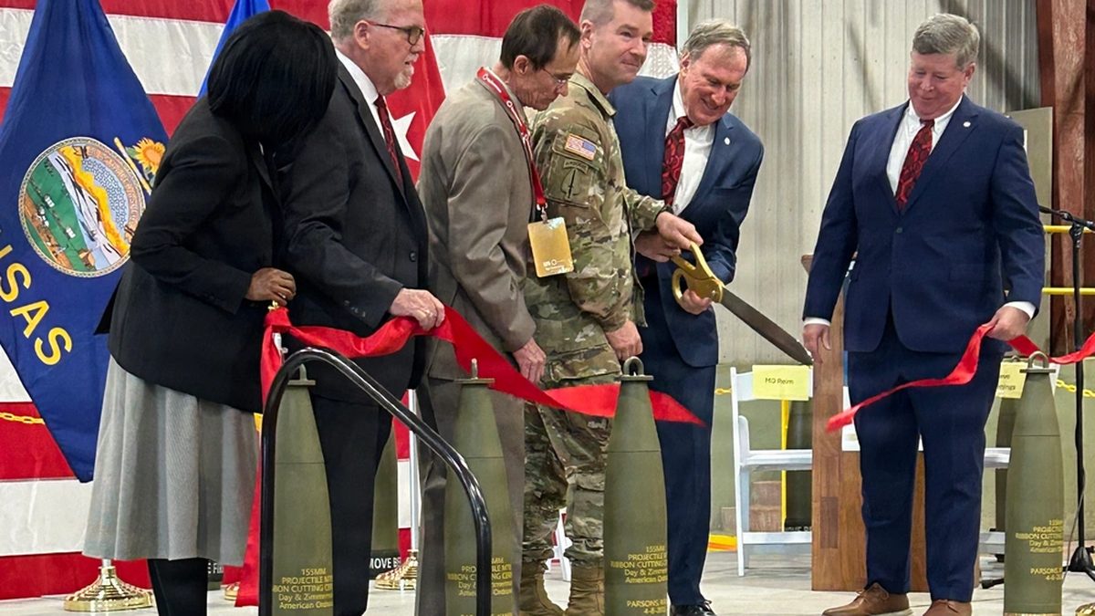 U.S. Army ribbon-cutting ceremony inaugurating the M795 load, assemble, and pack facility at KSAAP, Parsons, Kansas, 8 April 2026