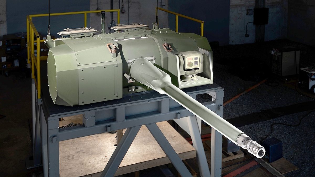 U.S. 50 mm chain gun autocannon &mdash; the XM913 class of Bushmaster selected as XM30 primary armament